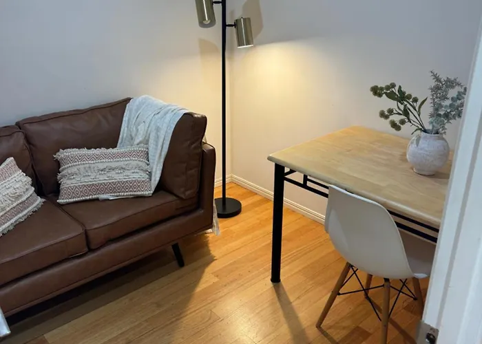 Stylish & Elegant 2Br Townhouse In Wilston, Brisbane